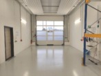 Innenansicht Halle - Kompakt und repräsentativ: Hallen-/Bürokombination in Top-Lage – HR 4041 W6