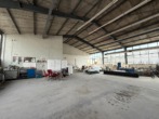 Halle I - Gewerbegrundstück nur komplett anzumieten mit drei Hallen und Büro- HR 3758
